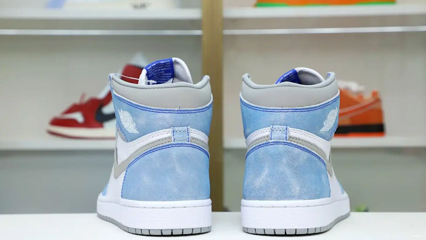 1 HIGH RETRO JORDAN ROYAL' 'HYPER OG AIR 0426